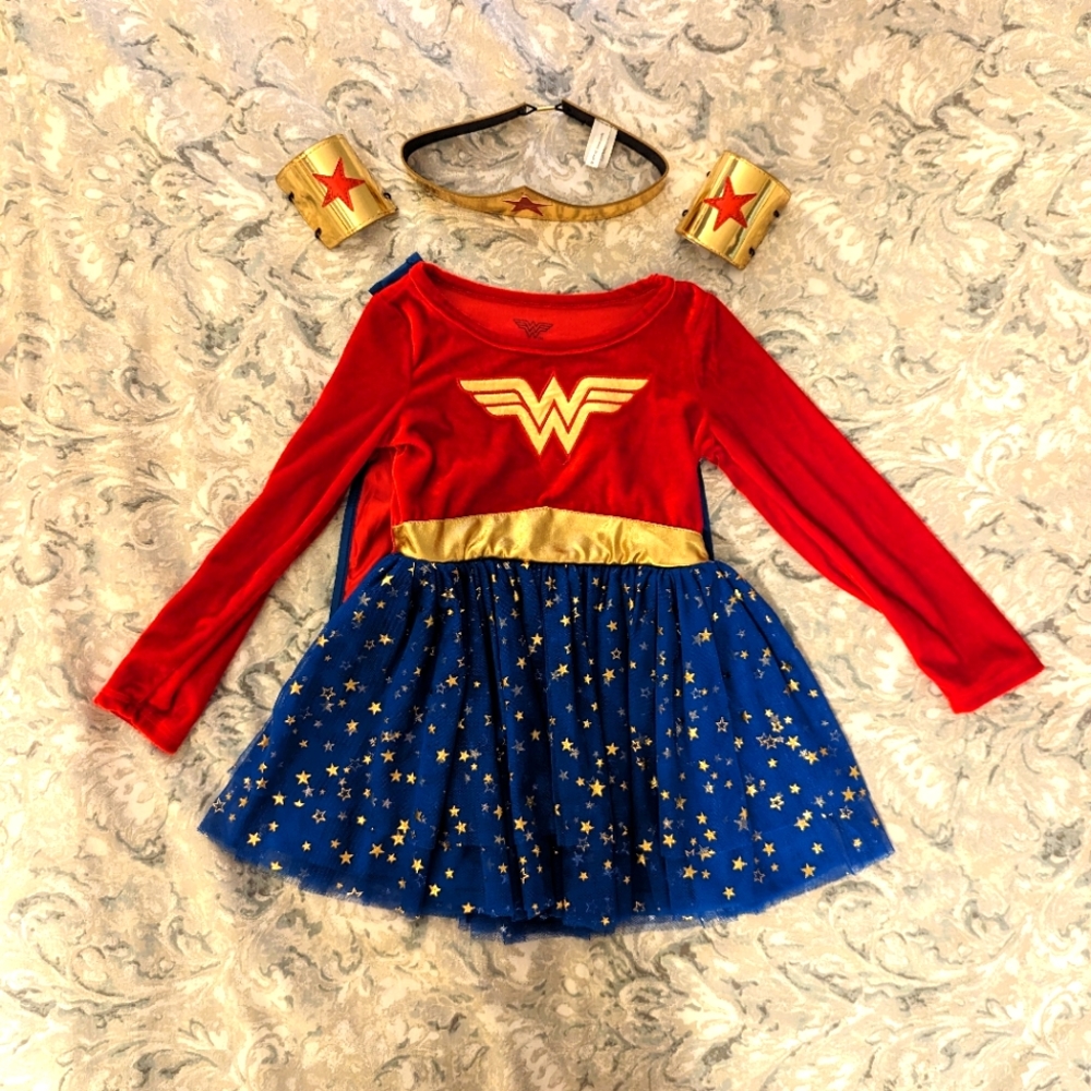 Girls Toddler 5T Wonder Woman Halloween Costume